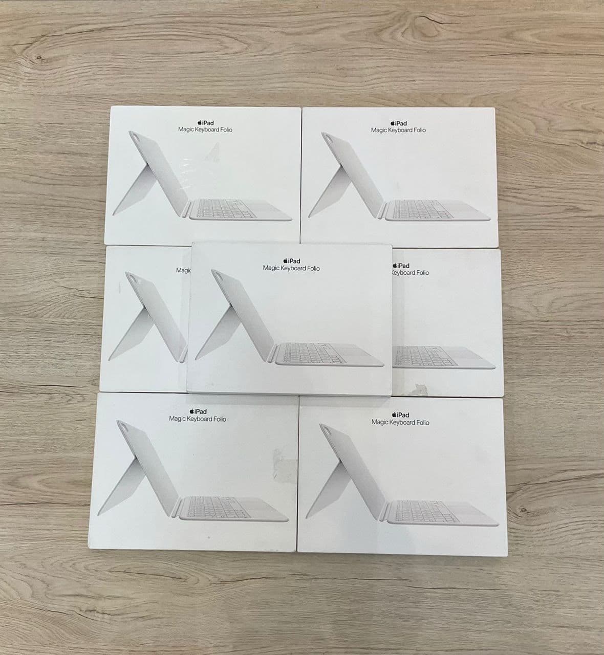Magic Keyboard Folio boxes
